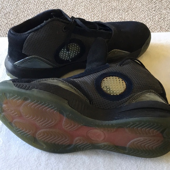 NIKE JORDAN YOUTH 2010, SIZE 6.5 GREAT SHAPE USED - Picture 5 of 5